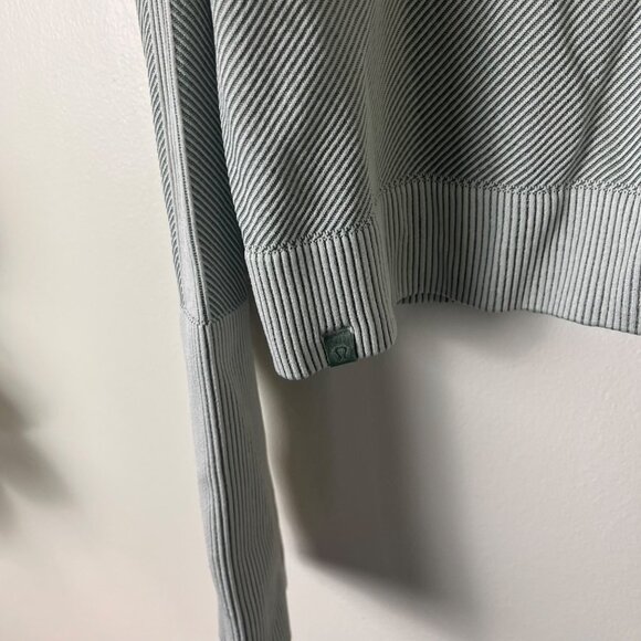 Lululemon Athletic Rest Less Cropped Half Zip Jacket Grey Sage Size 14 - Picture 8 of 8